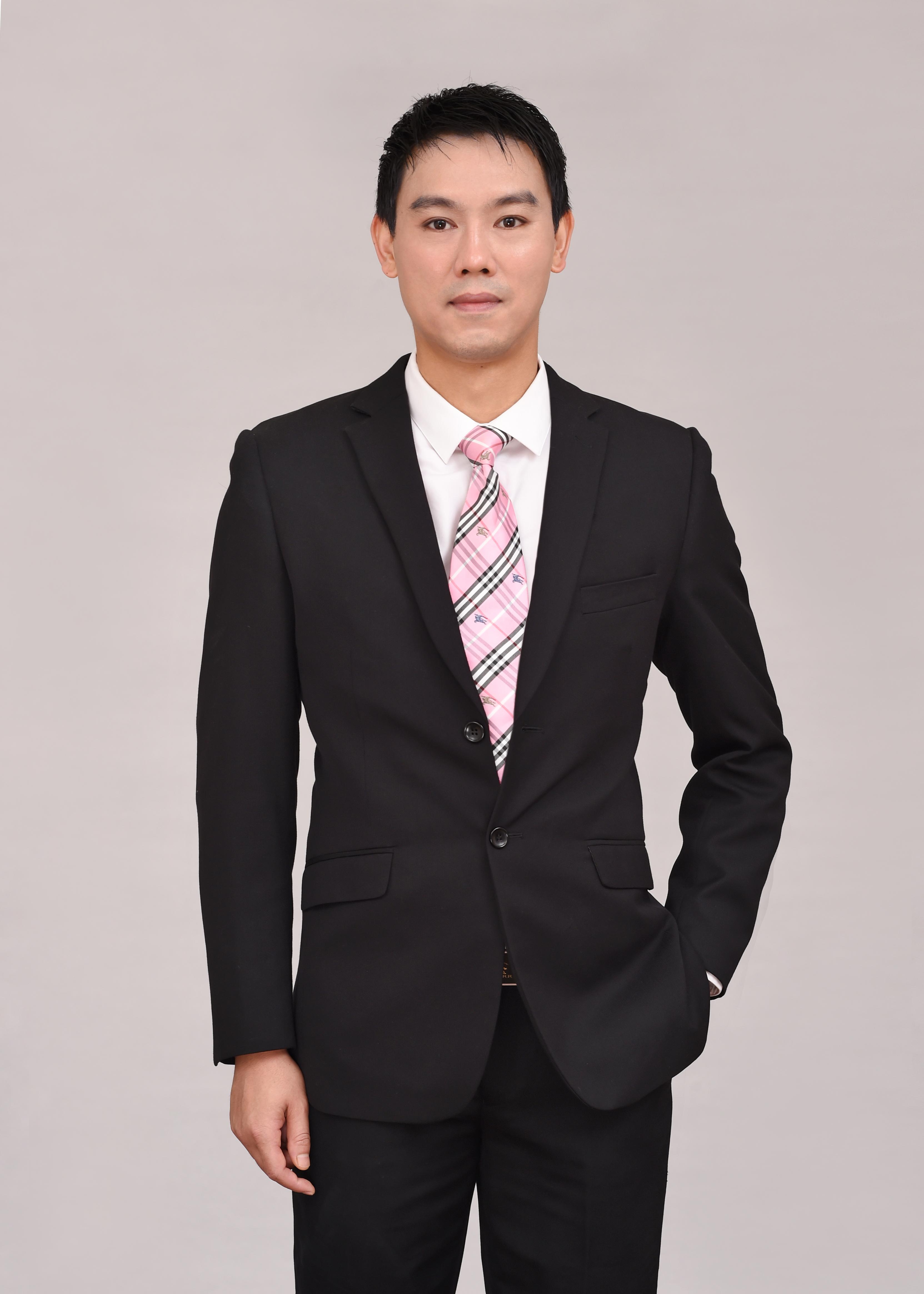纪建英 项目运营总监